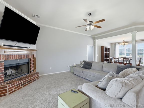 3rd image of 20516 E 31st Pl S