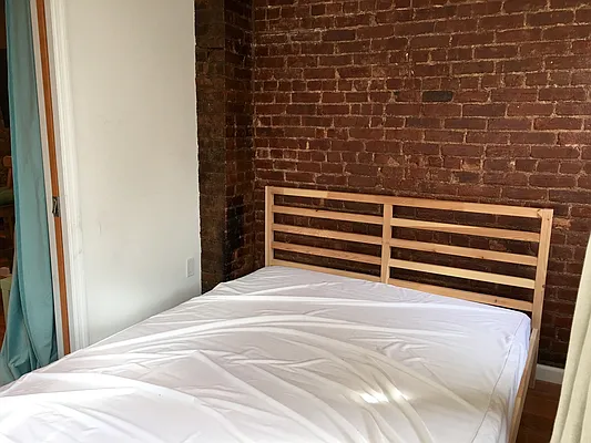 Rented by Adir Realty | media 19