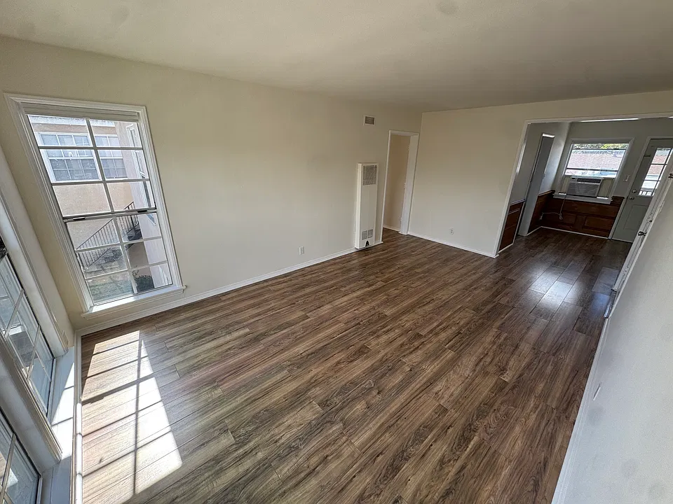 927 Belmont Ave #939
