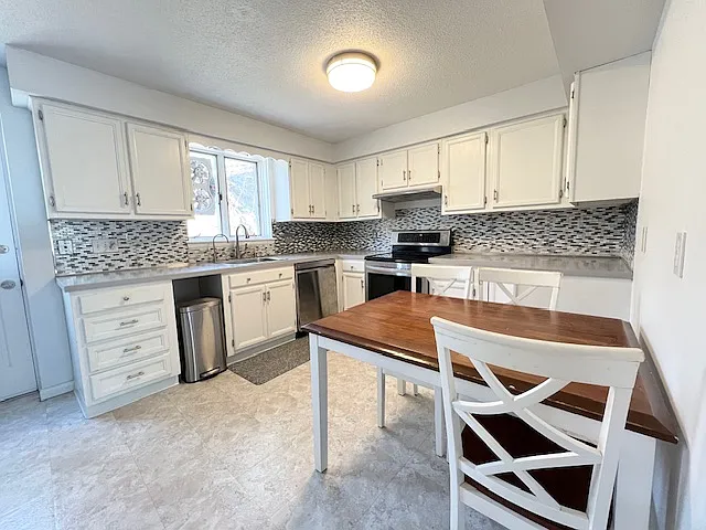 21 Hawser Ln — Photo 2