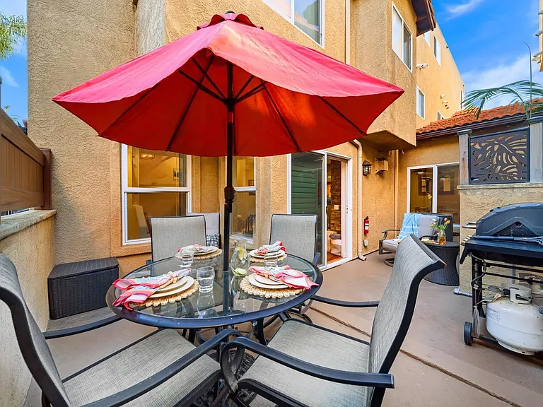 886 Felspar St — Photo 14