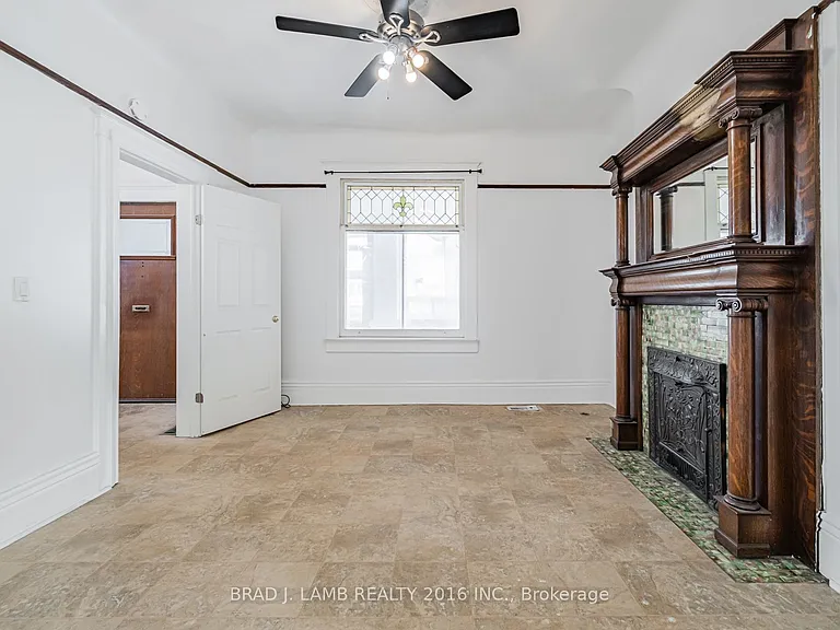 12 Sibley Ave #MAIN AND UPPER — Photo 11
