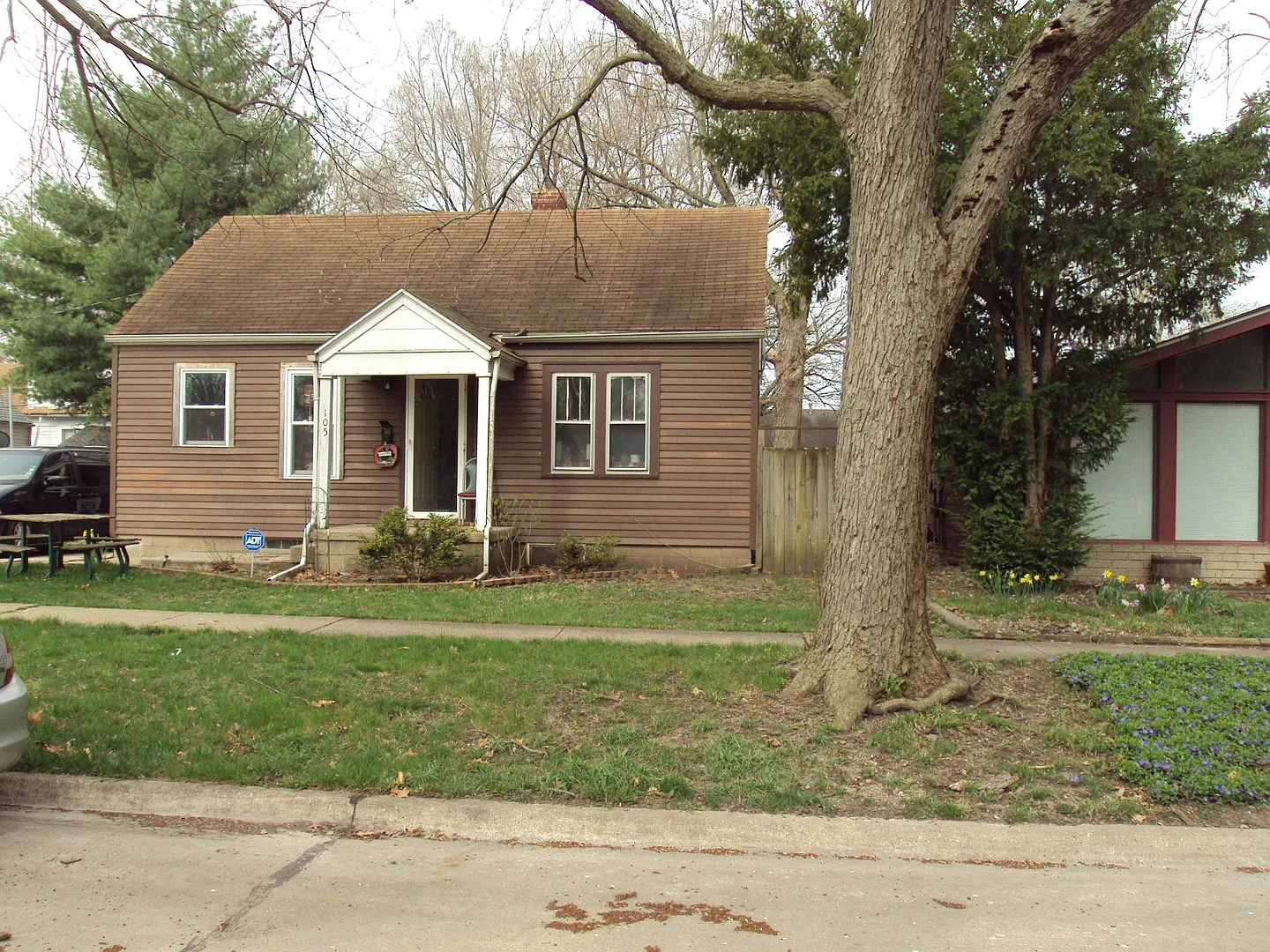 105 N Chanute St photo 1