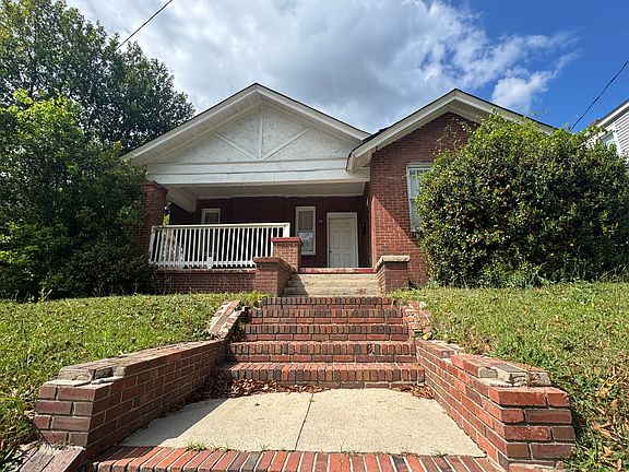 3rd image of 2441 Gervais St