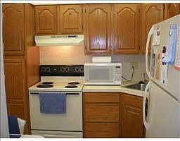 3rd image of 8400 Lagos De Campo Blvd APT 206