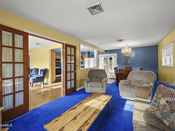 4th image of 51 Bushey Rd