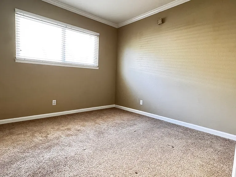 6150 Everglades Ct — Photo 13