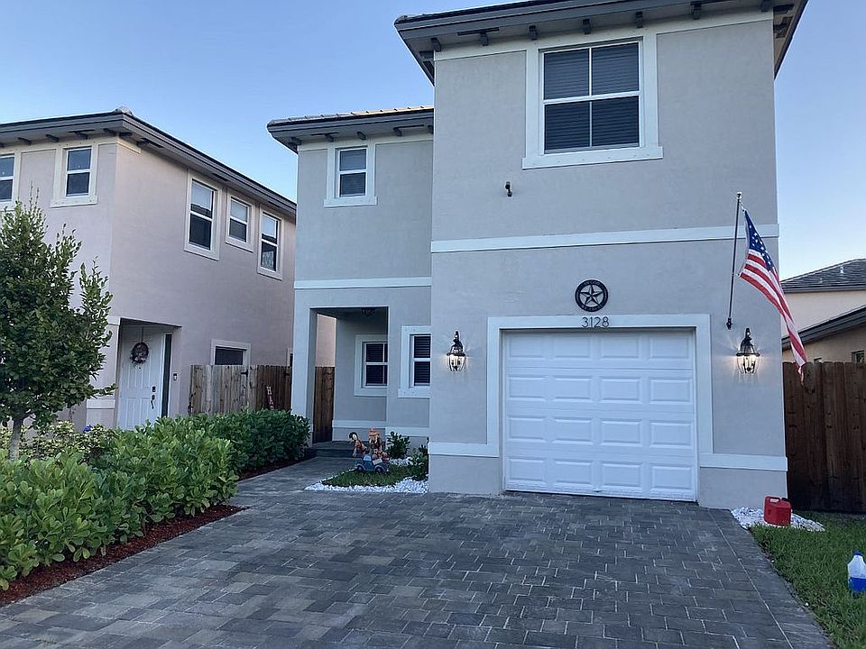 1st image of 3128 SE 2nd Dr