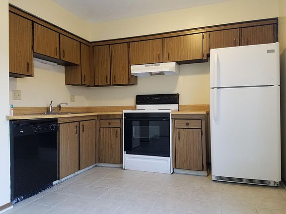 4th image of 1822 Willoway Cir S