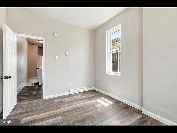 2nd image of 3114 Custer St #1