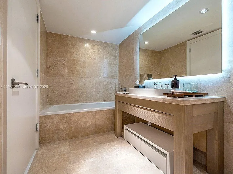 102 24th St #1006 — Photo 13