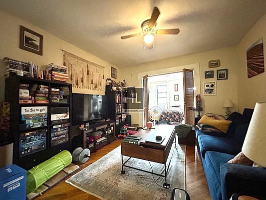 Rented by Highline Residential | media 14