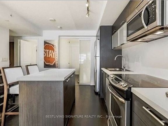 5th image of 386 Yonge St #1409