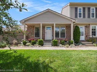 2802 Bombridge Ct, Ann Arbor, MI