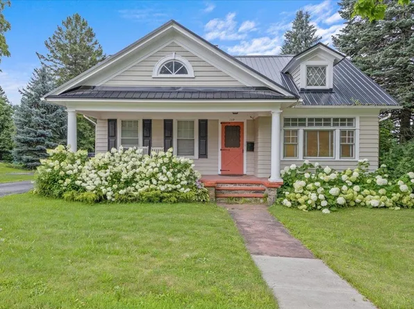 132 Fairfield Street, St. Albans City, VT 05478