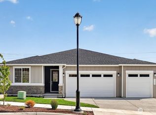 2704 Bowthorpe St SE, Lacey, WA 98513