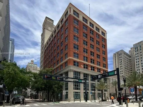 111 E Flagler St, Miami, FL