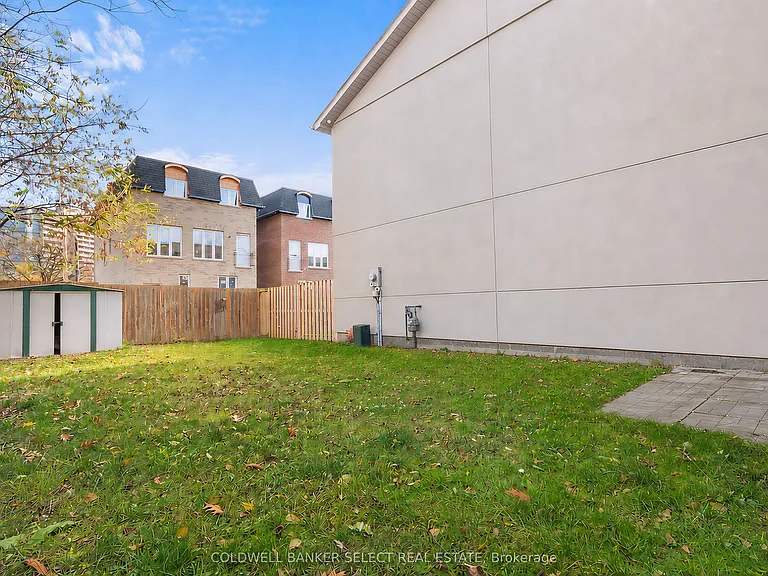 1 Autumn Ave #7 — Photo 25