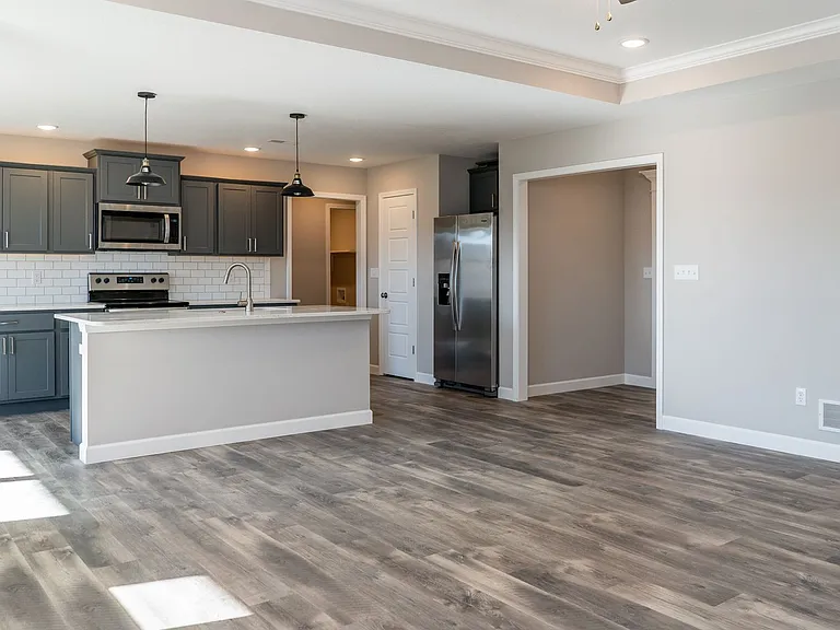 4820 Valley Forge Cir — Photo 35