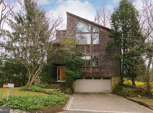 17 Red Hill Rd, Hall, NJ 08540