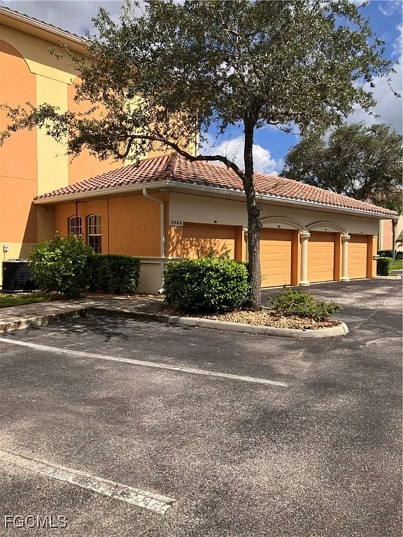 Building Photo - 2904 Tuscan Dr #303