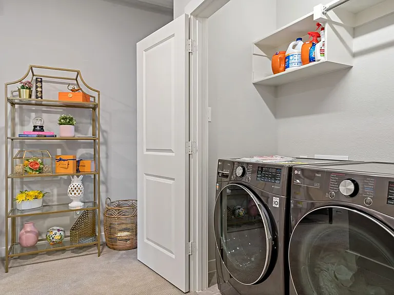 2749 Starburst Dr — Photo 23