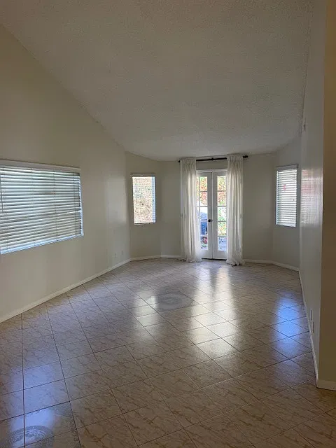 4 bed, 1502 sqft, $3,950 — Photo 4