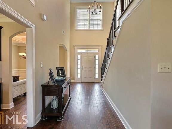 5th image of 100 Brindlewood Dr