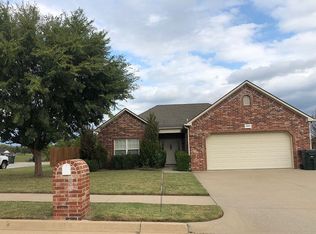 2502 Pheasant Dr, Claremore, OK 74019