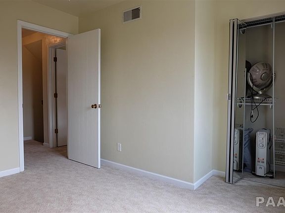 3rd image of 6004 N Bent Oak Ln