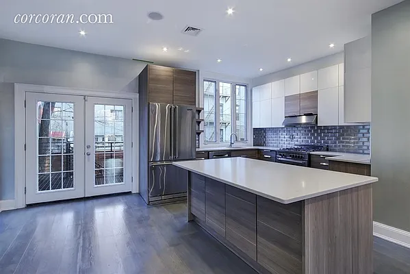 Sold by Corcoran | media 47