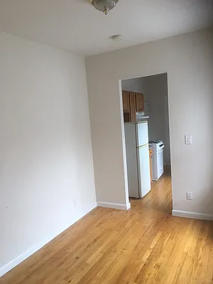 Rented by Skyline Realty LLC II | media 6