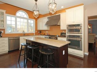 7 Sandlewood Cir, Hopewell Junction, NY 12533