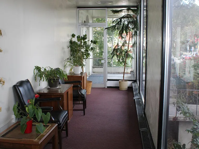 Hampshire Hall — Photo 13