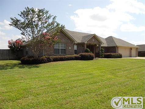 1st image of 105 Carrington Dr