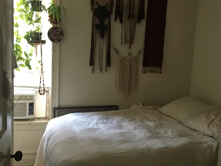 5649 S Dorchester Blvd #1R — Photo 6