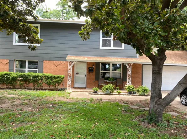 1805 Franklin St, Irving, TX 75060