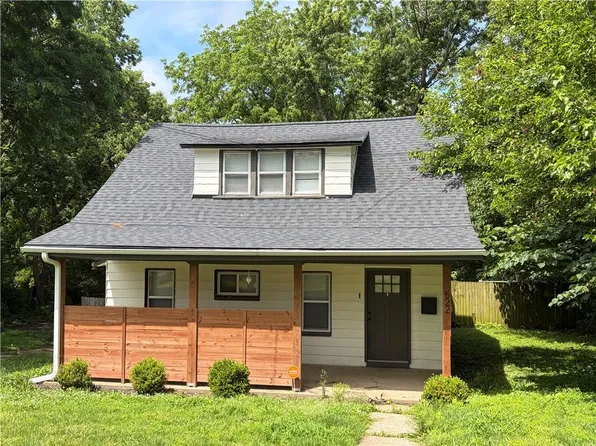 522 S Cedar Ave, Independence, MO 64053