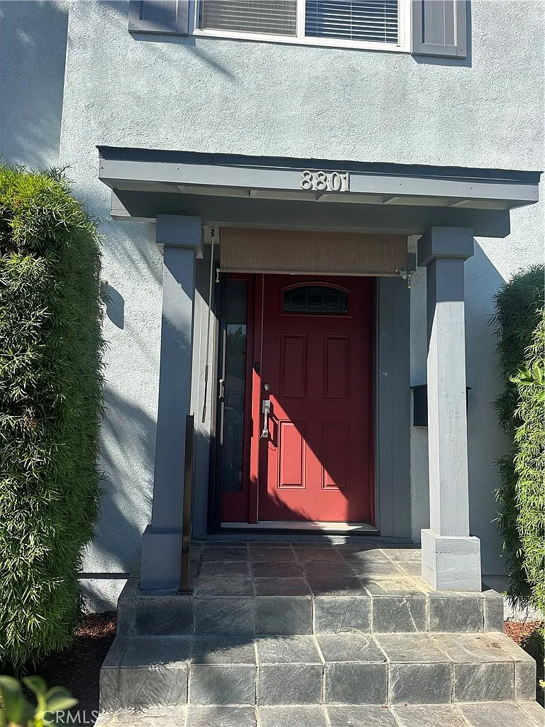 3 bed, 1671 sqft, $5,100 — Photo 2