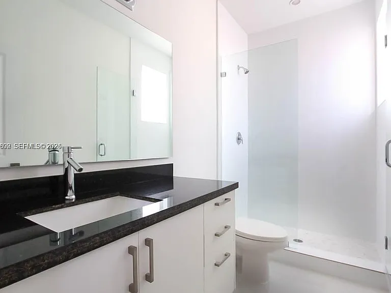 15631 SW 11th Ter — Photo 12