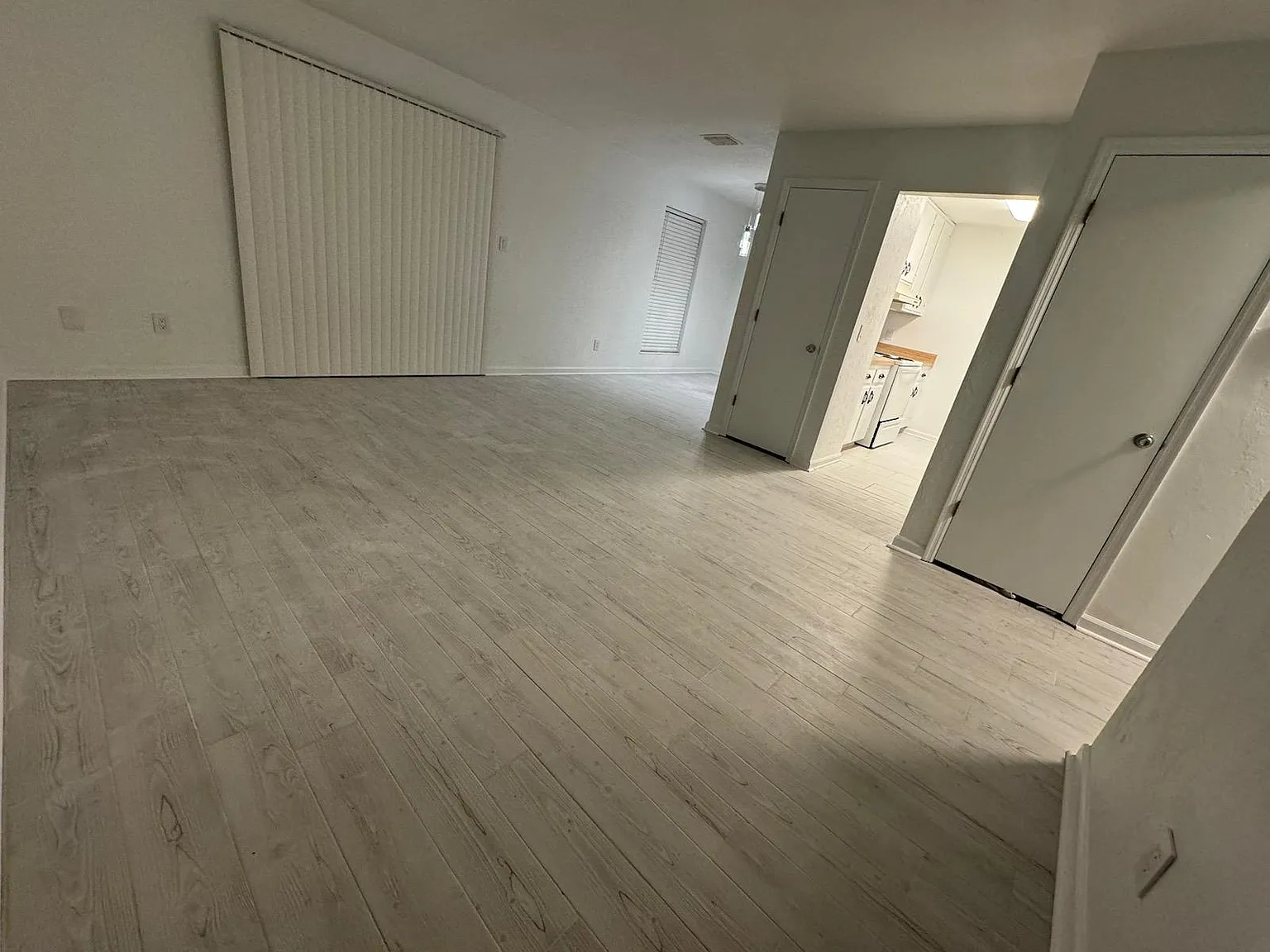 2 bed, 850 sqft, $1,125 — Photo 2