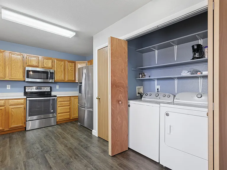1336 Roseville Dr — Photo 10