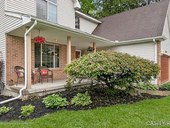 3rd image of 16540 La Fleur Dr