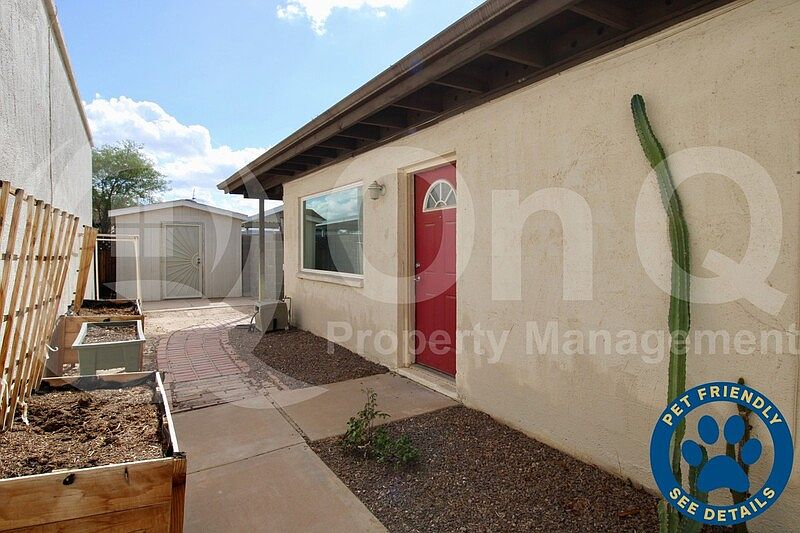 1st image of 3705 S Dennis Dr
