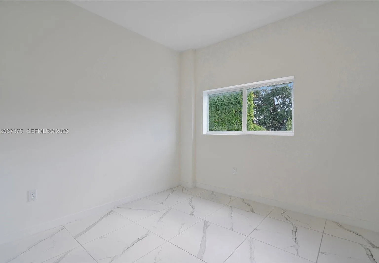 3 bed, 2.0 bath, $2,890 — Photo 4