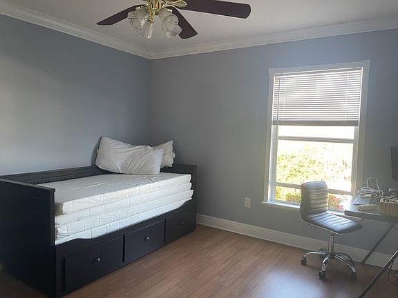 Bedroom available for rent. Can be furnished or unfurnished.