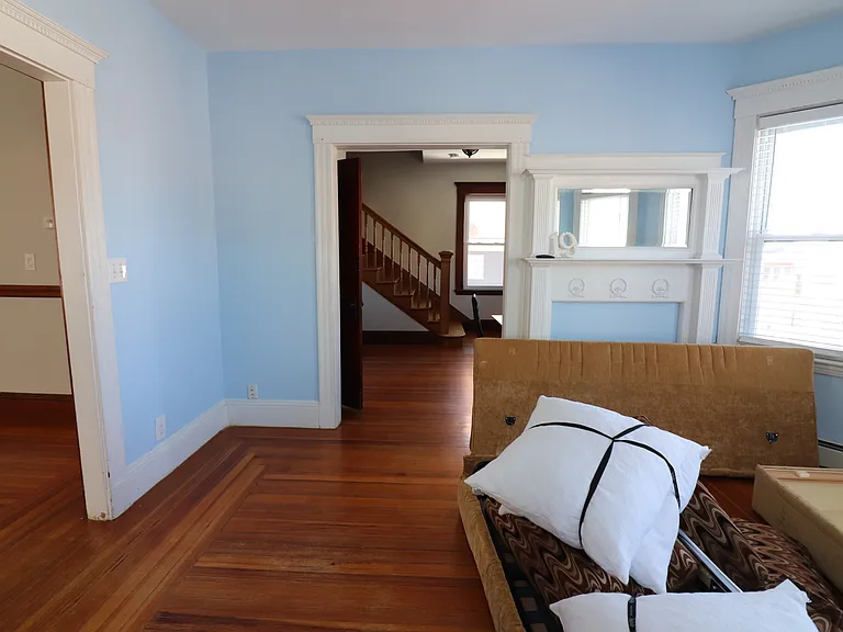 19 Mapleton St — Photo 5