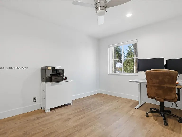 1419 Crossbill Ct — Photo 34