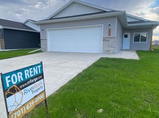 6855 67th St S, Horace, ND