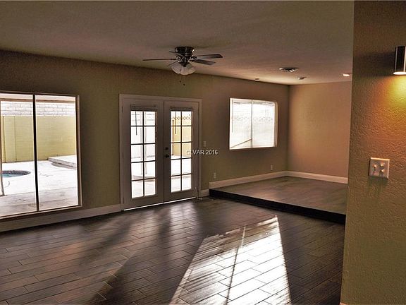 3rd image of 4025 San Joaquin Ave
